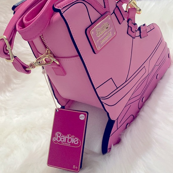 Barbie Loungefly AMC Exclusive Roller Skate Crossbody Bag LE 1000 - Picture 5 of 15